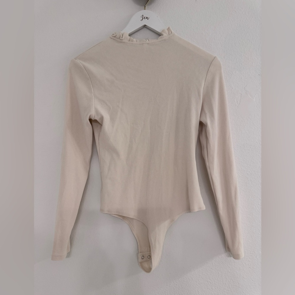 Cream Ruffle Neck Bodysuit - Picture 4 of 4